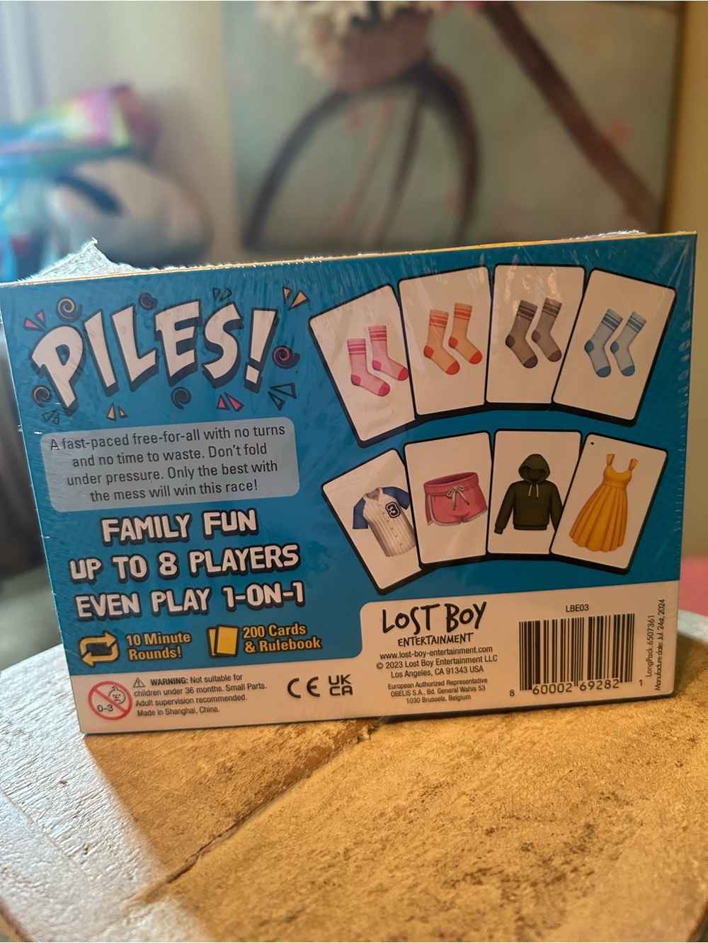 Fast-Paced Card Game - Blue & Pink - Picture 2 of 2